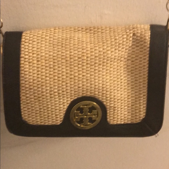 Tory Burch straw bag! - Picture 2 of 3